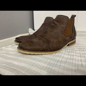Chealse boots, brown, size 8